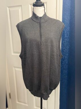 Greg Norman Collection Charcoal Knit Quarter-Zip Vest with Multicolor Shark Logo